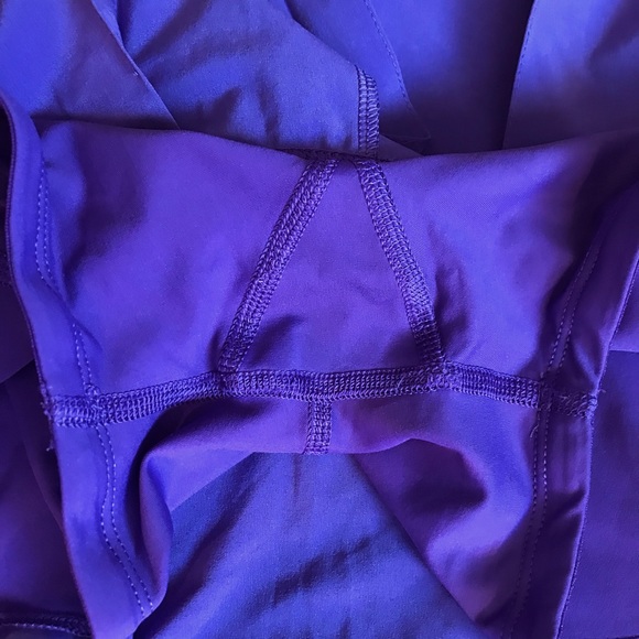 Lululemon Run Pace Setter Skirt/Shorts Bruised Berry Wee Stripe Women’s SZ 4 R - Picture 11 of 15